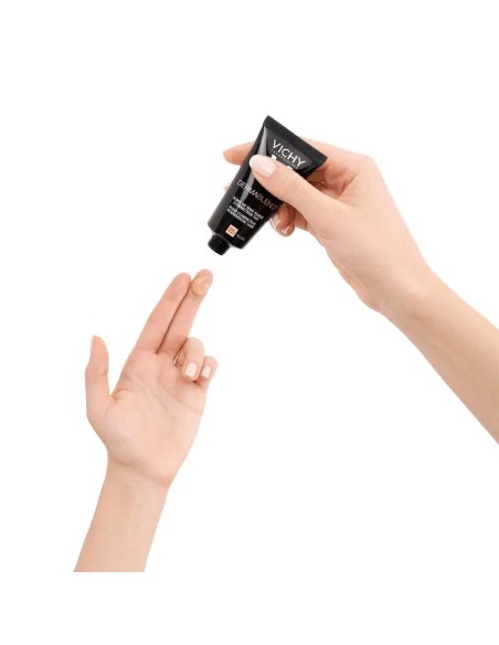 Vichy Dermablend Fondo de Maquillaje Fluido Corrector Alta Cobertura 16H 30 ml Tono 25 Nude